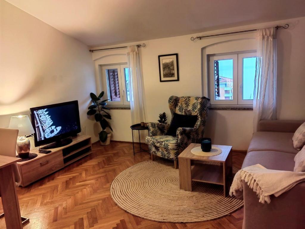 אופטיה Apartment Albina מראה חיצוני תמונה